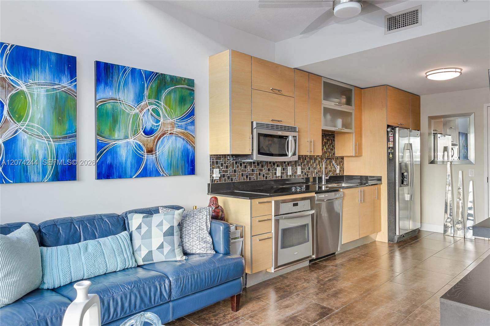 60 SW 13th St # 3211 — Photo 4