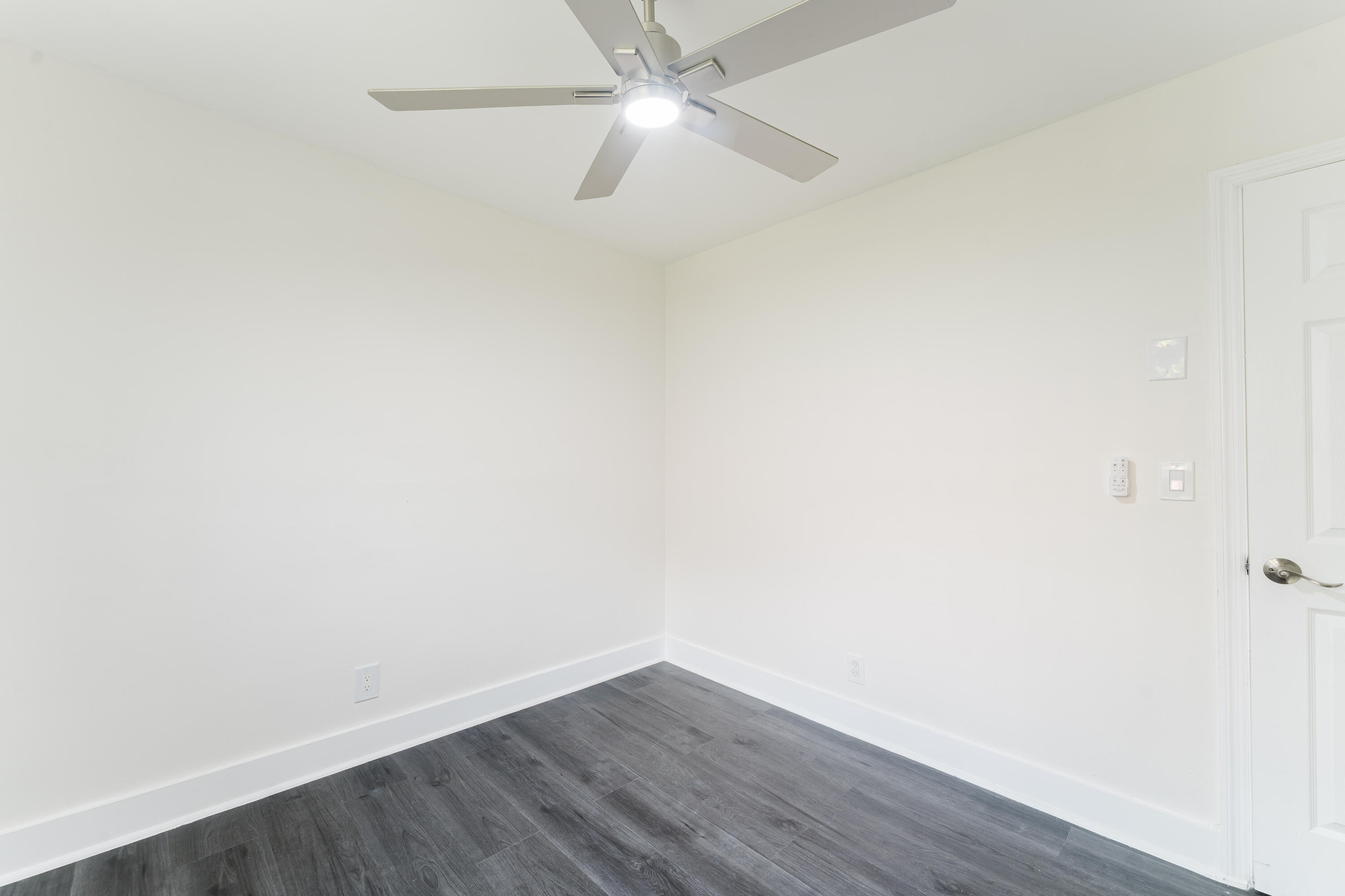 2772 NE 5TH Avenue # A — Photo 2