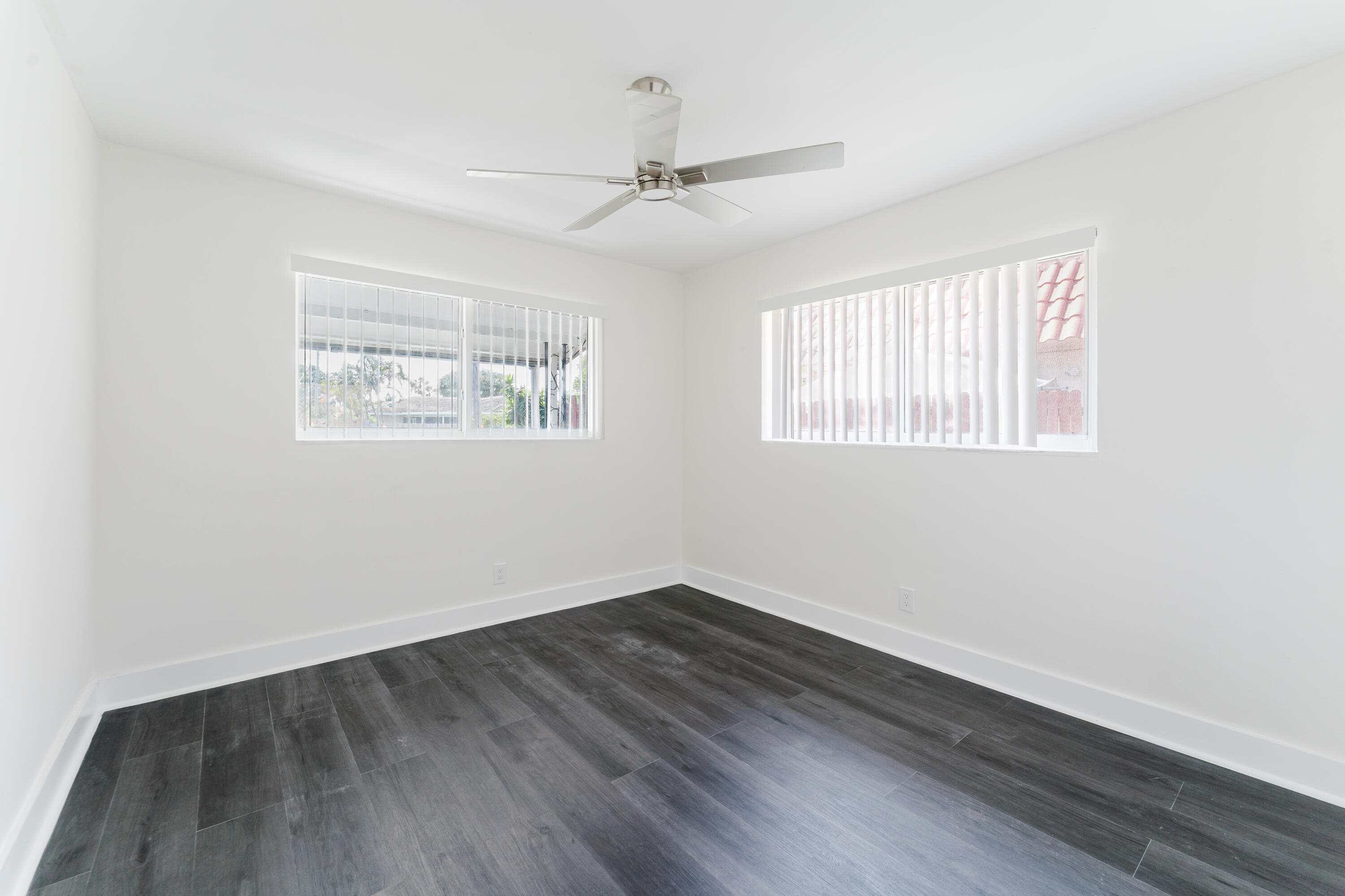 2772 NE 5TH Avenue # A — Photo 3