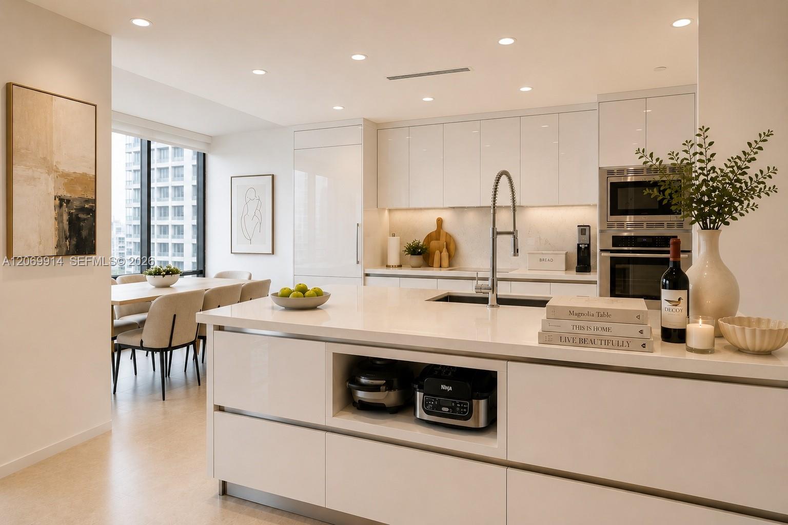 520 Brickell Key Dr # A1421 — Photo 2