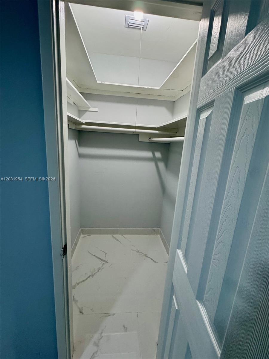 1529 SW 22nd St # 1 — Photo 4