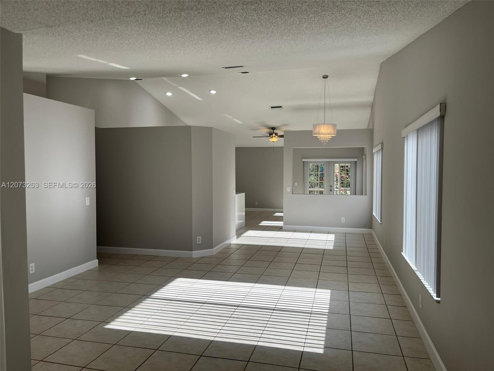 1542 Presidio Dr # 1542 — Photo 3