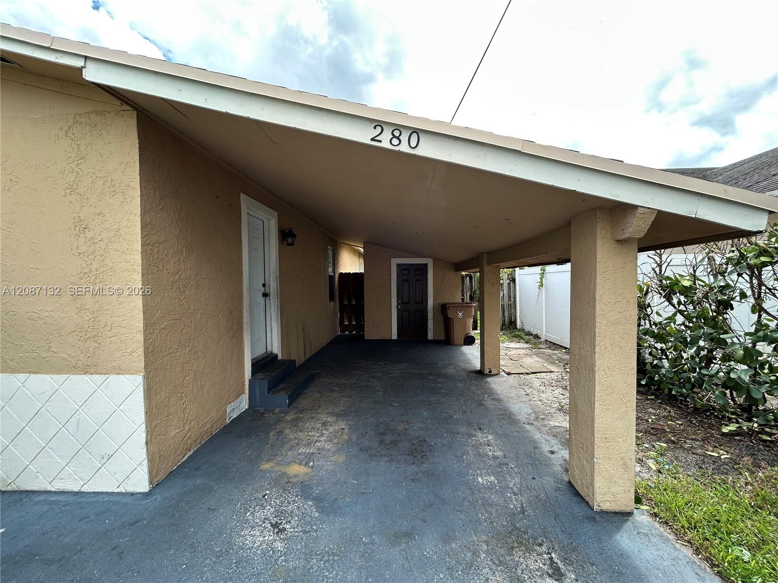 280 SW 8th St — Photo 2