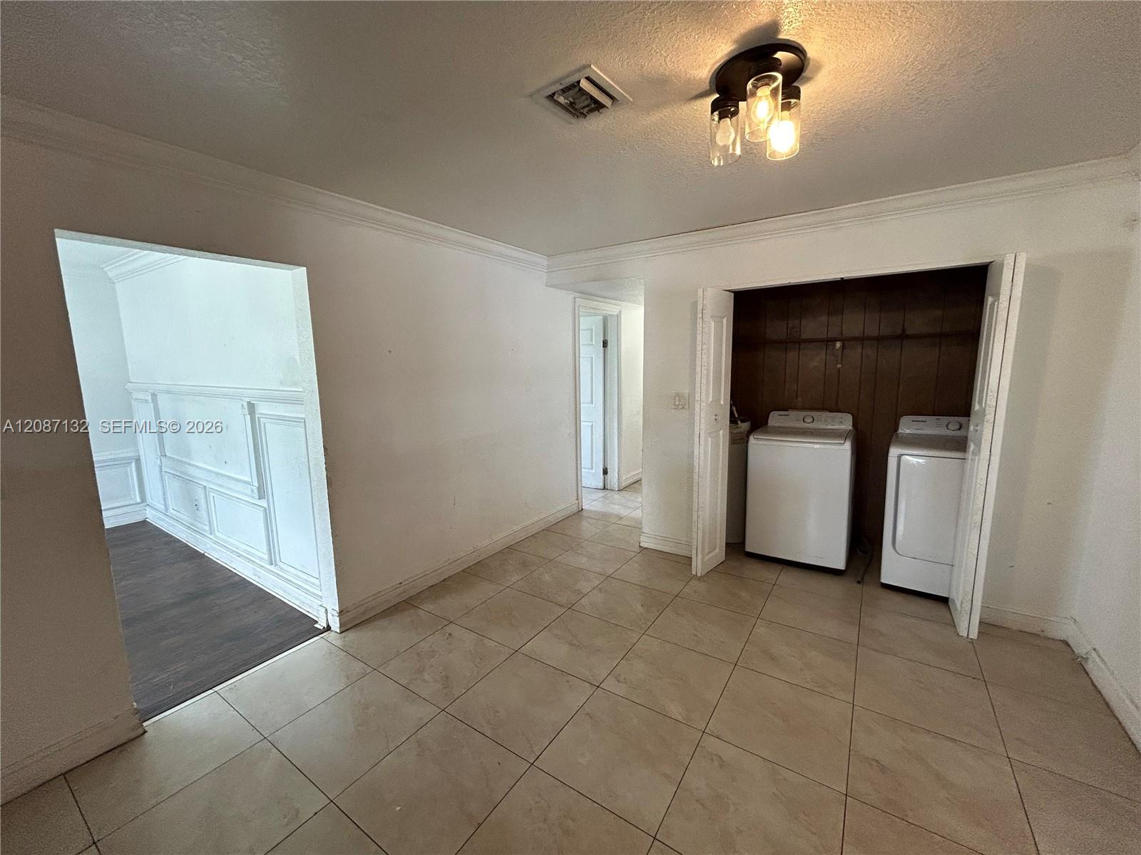 280 SW 8th St — Photo 5