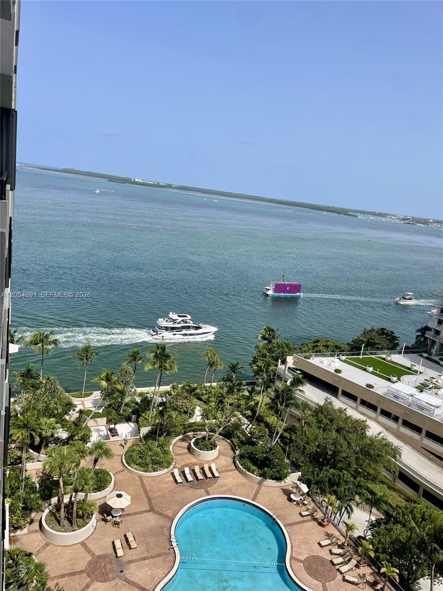 520 Brickell Key Dr # A1512, Miami FL 33131