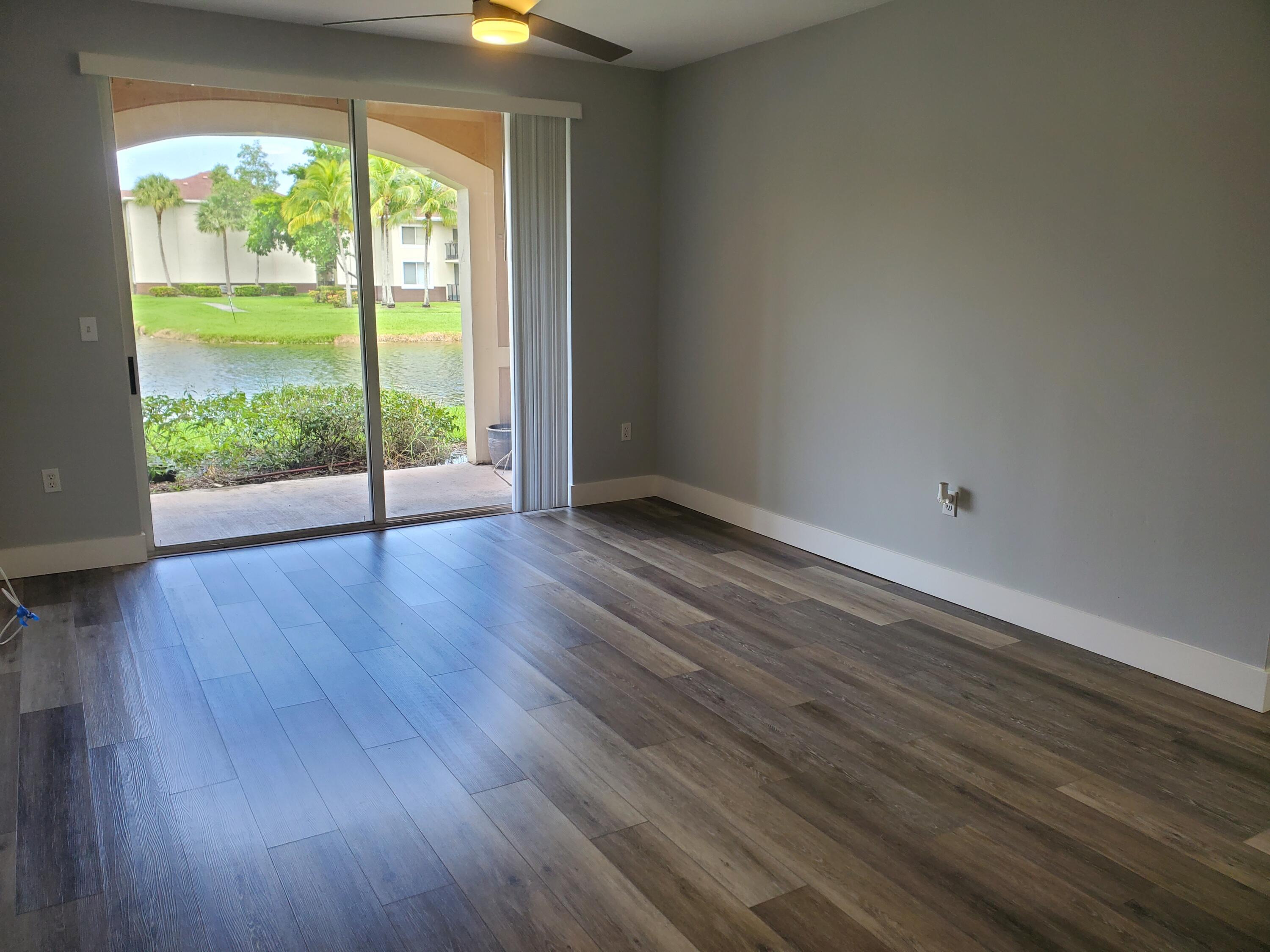 8070 N NOB HILL Road # 106 — Photo 5