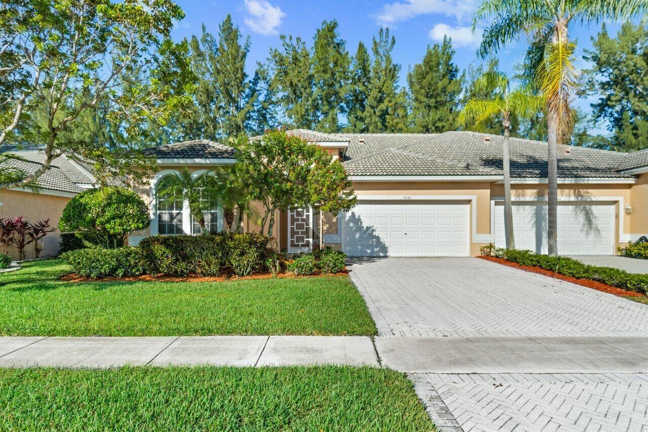 7940 Rockford Road, Boynton Beach FL 33472