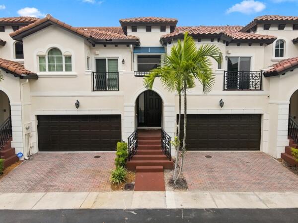 1803 Coastal Bay Boulevard — Photo 2