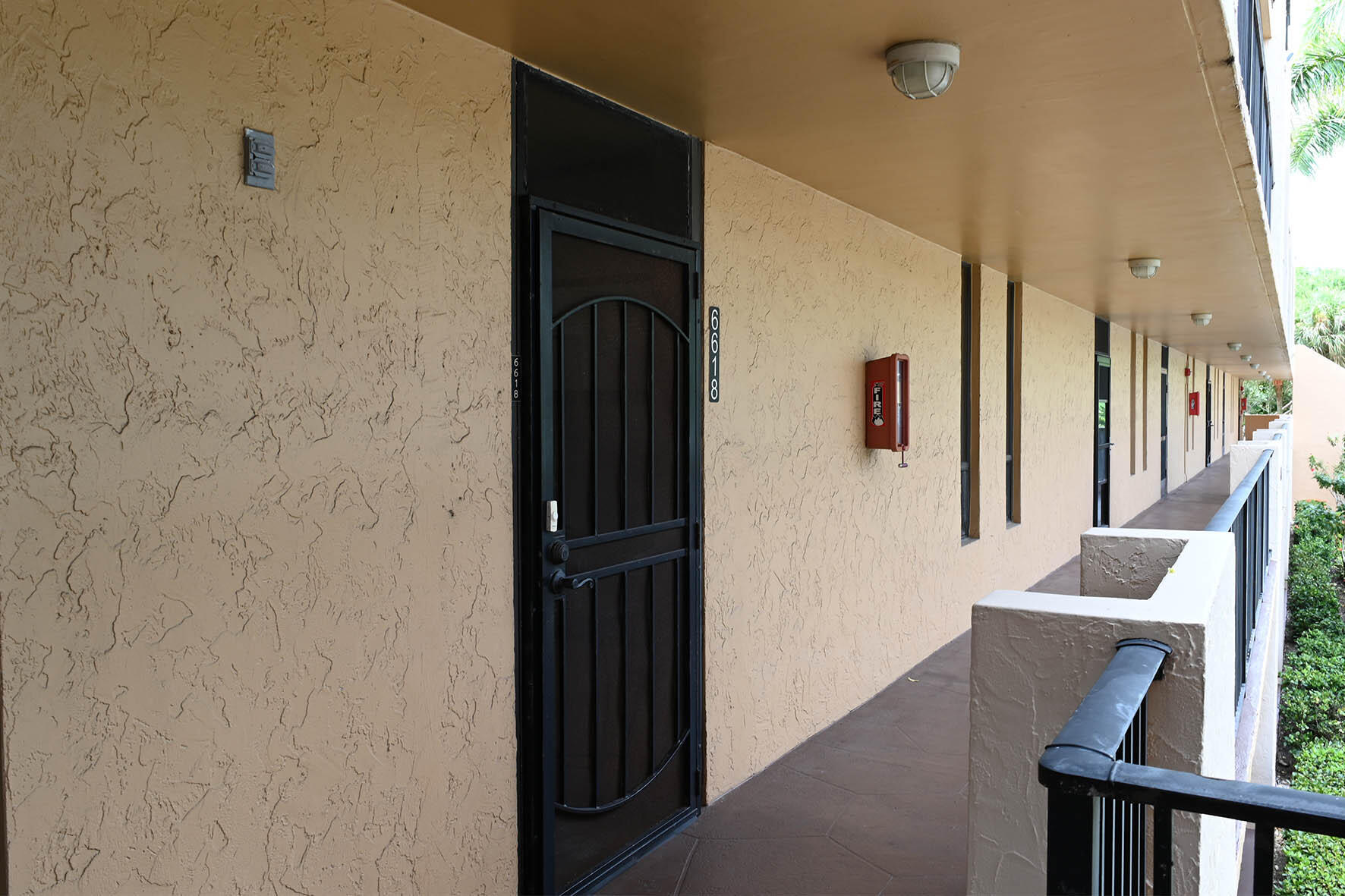 6618 CORAL LAKE Drive # 206 — Photo 2