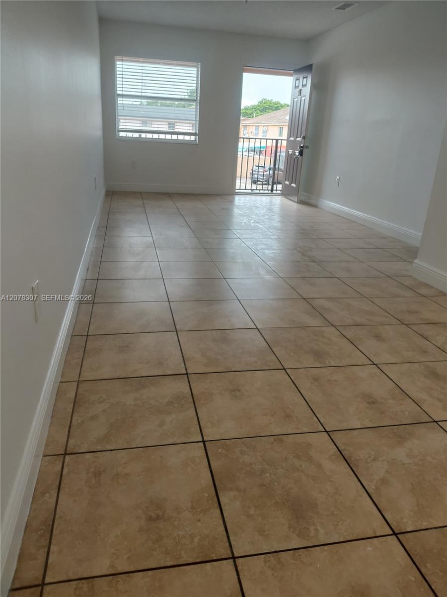 5461 W 24th Ave # 67 — Photo 4