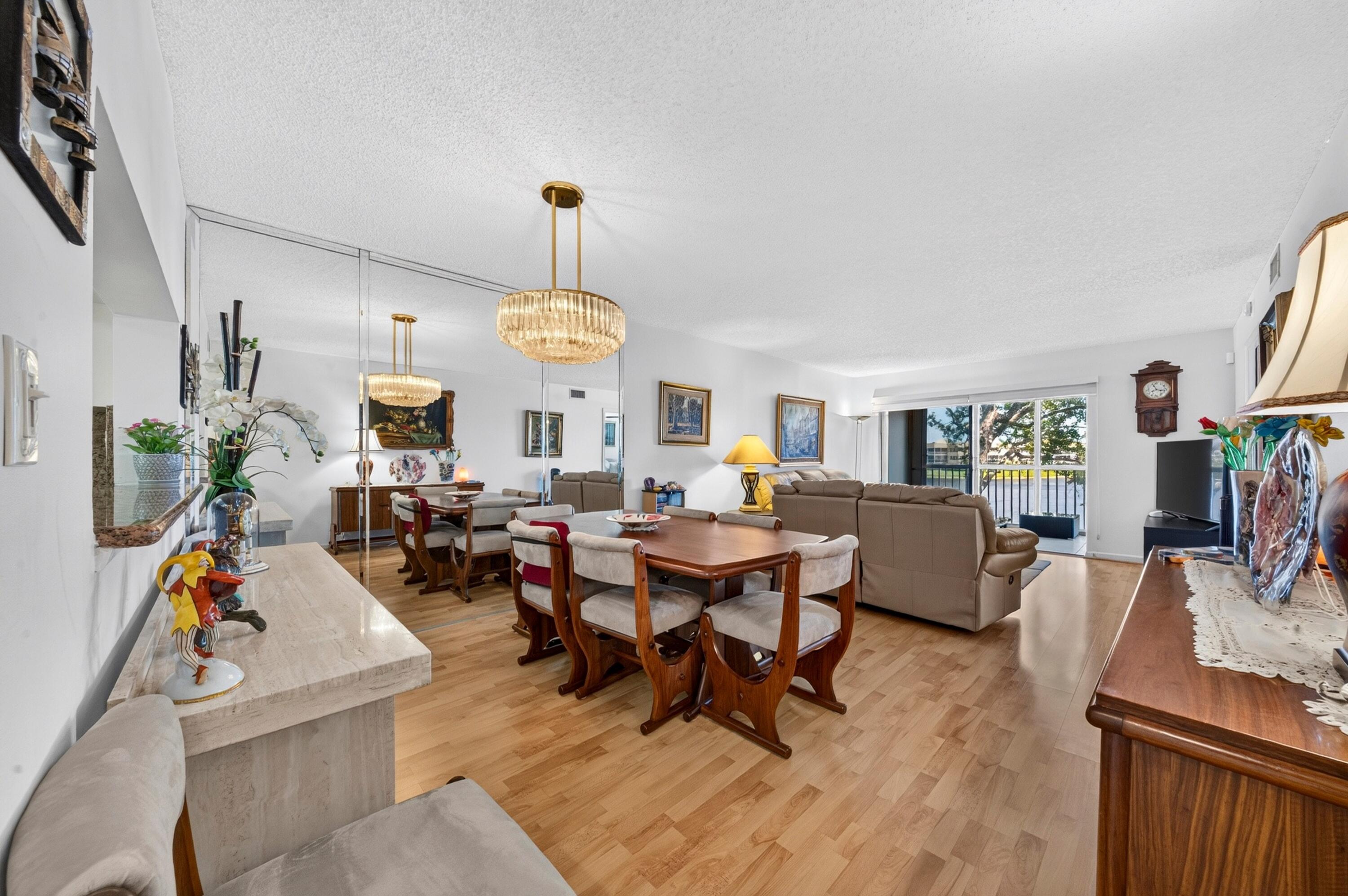 7348 N DEVON Drive # 203 — Photo 3