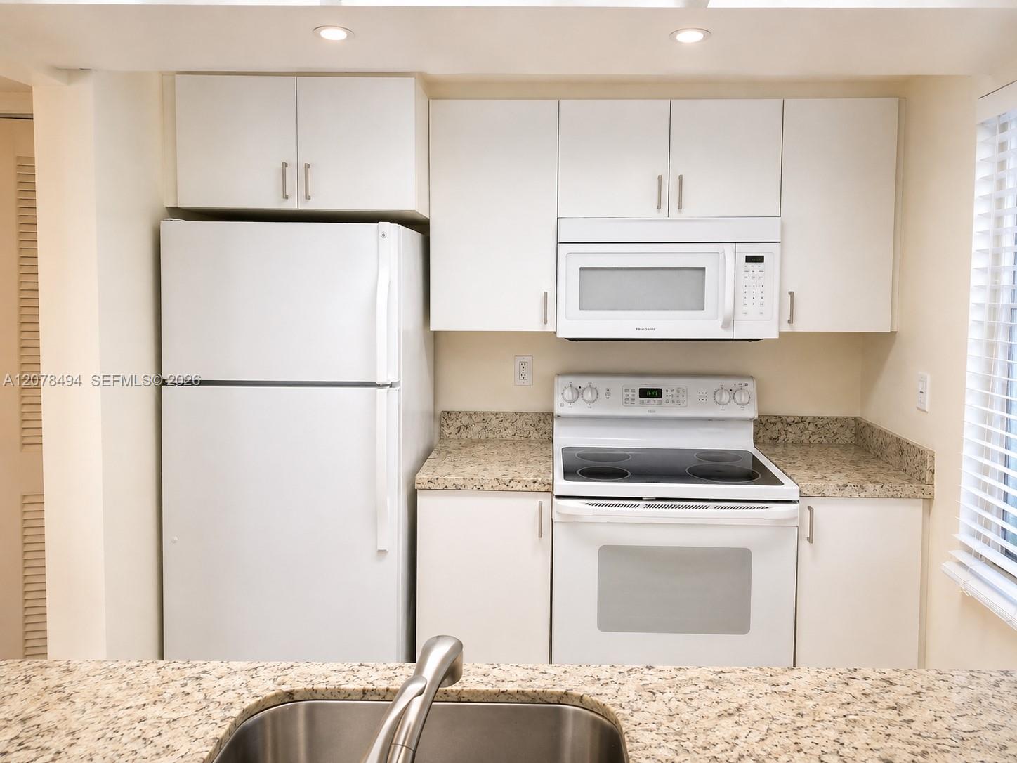 3396 Foxcroft Rd # 316 — Photo 4