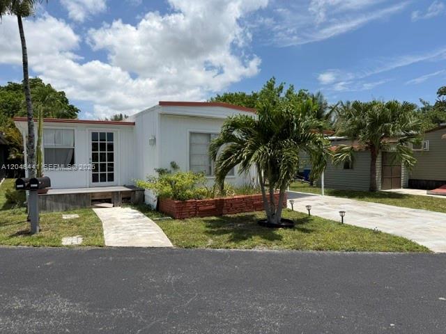 5331 SW 35th ST, Davie FL 33314