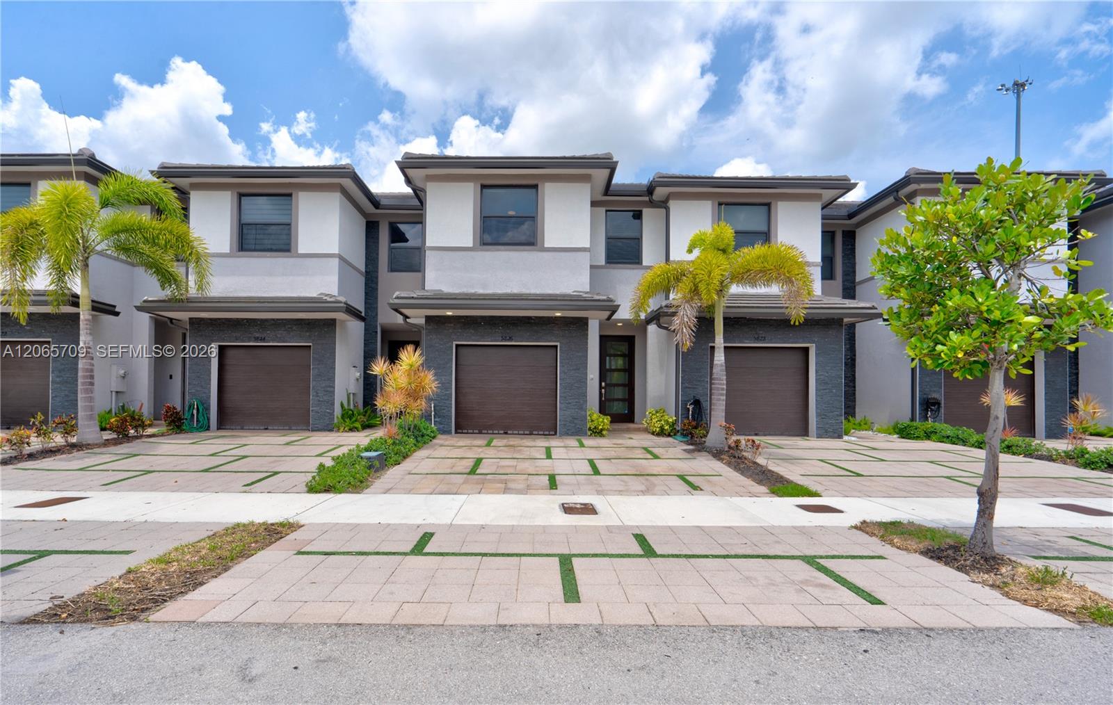 15826 NW 91st Ct # 15826, Miami Lakes FL 33018