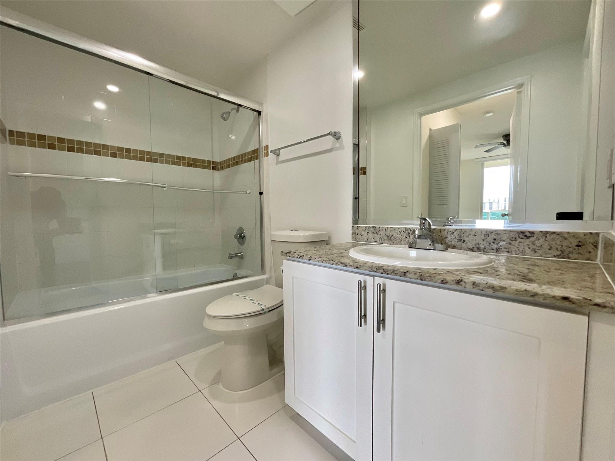16900 N Bay Road # 605 — Photo 3