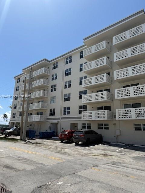 1901 S Ocean Dr # 207, Hollywood FL 33019