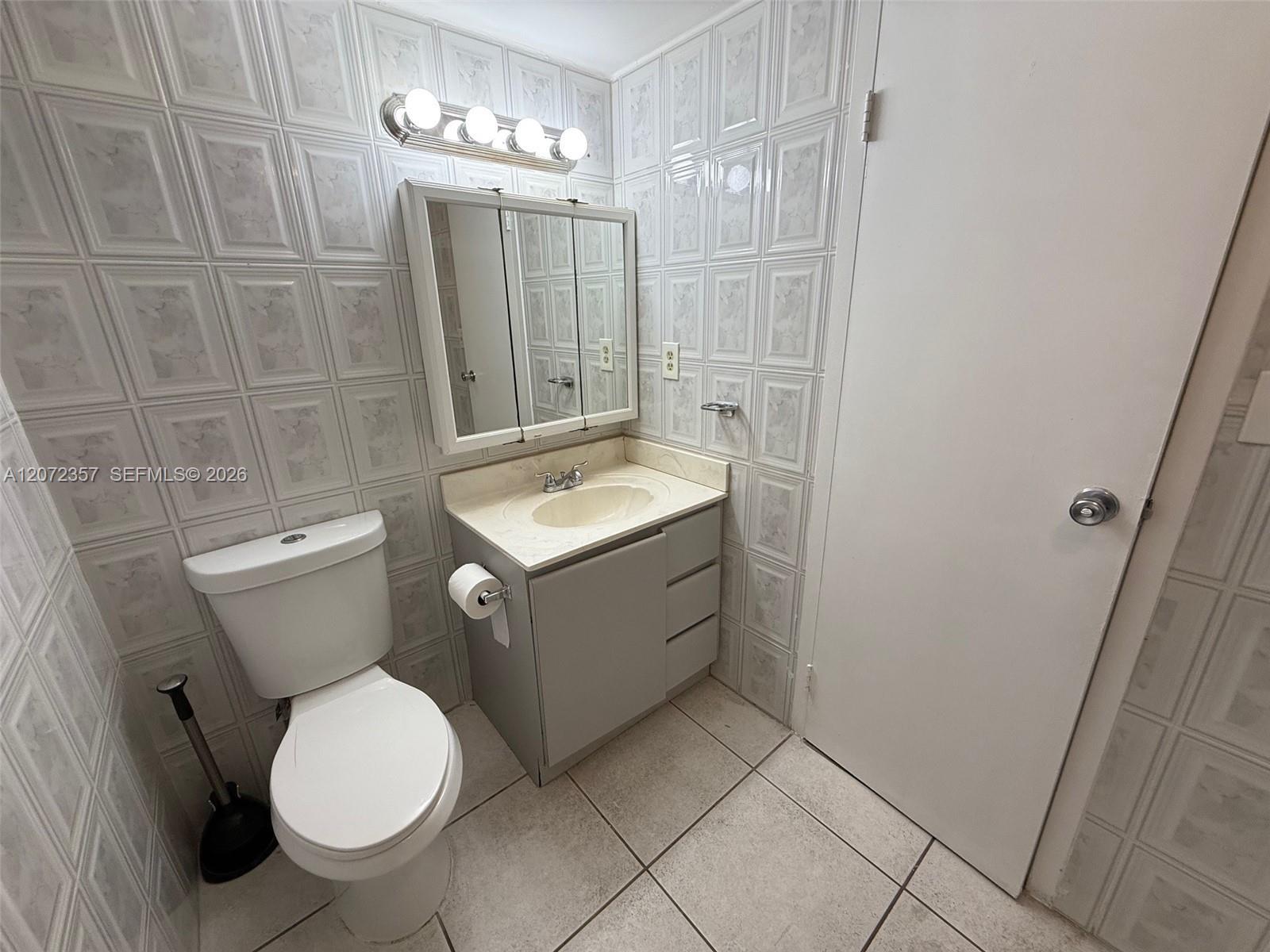 17011 N Bay Rd # 1007 — Photo 3