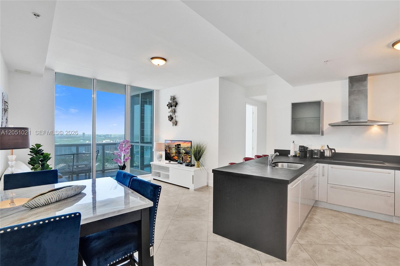 18201 Collins Ave # 4705, Sunny Isles Beach FL 33160
