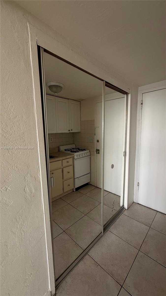 6484 Indian Creek Drive # 239 — Photo 3