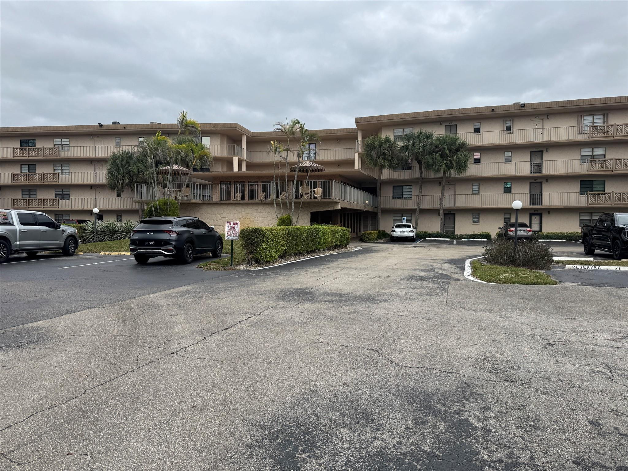 9300 SW 8th Street # 215, Boca Raton FL 33428