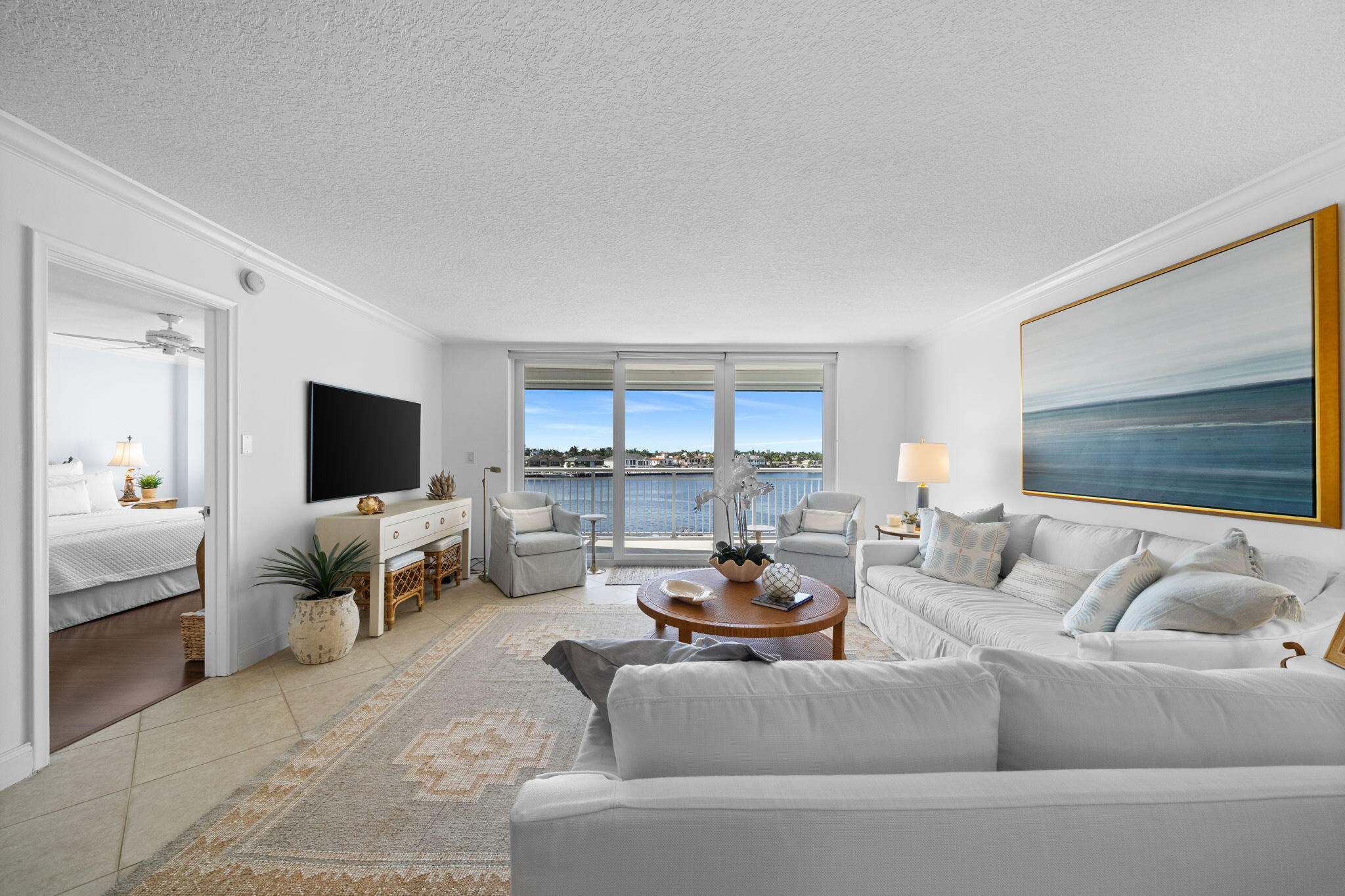 511 BAYSHORE Drive # 408 — Photo 2
