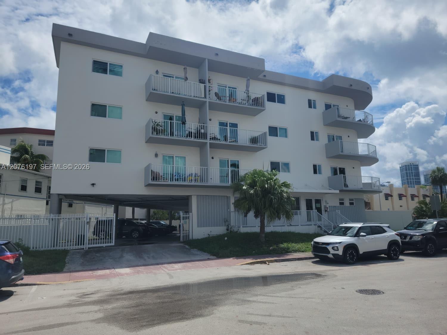 7125 Bonita Dr # 402 — Photo 2