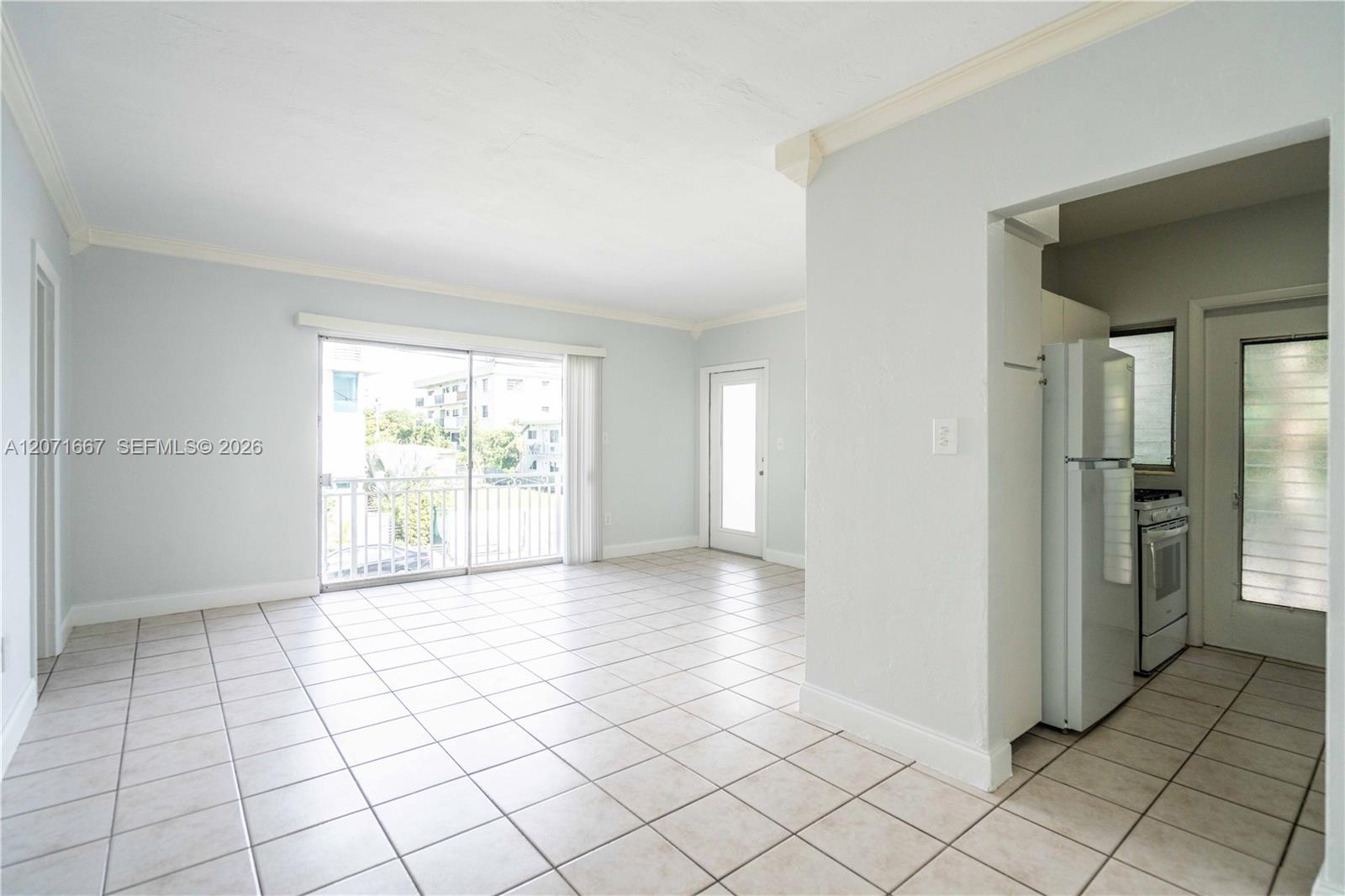 7640 Carlyle Ave # 7A View 2