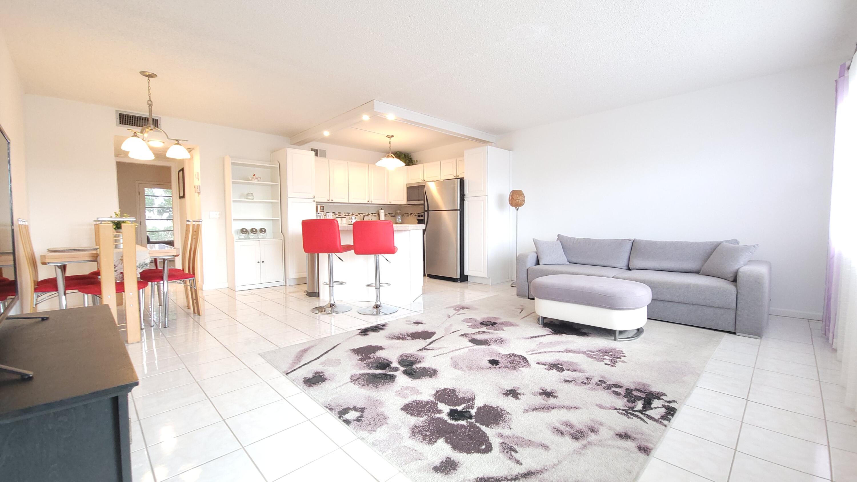 405 Southampton A, West Palm Beach FL 33417