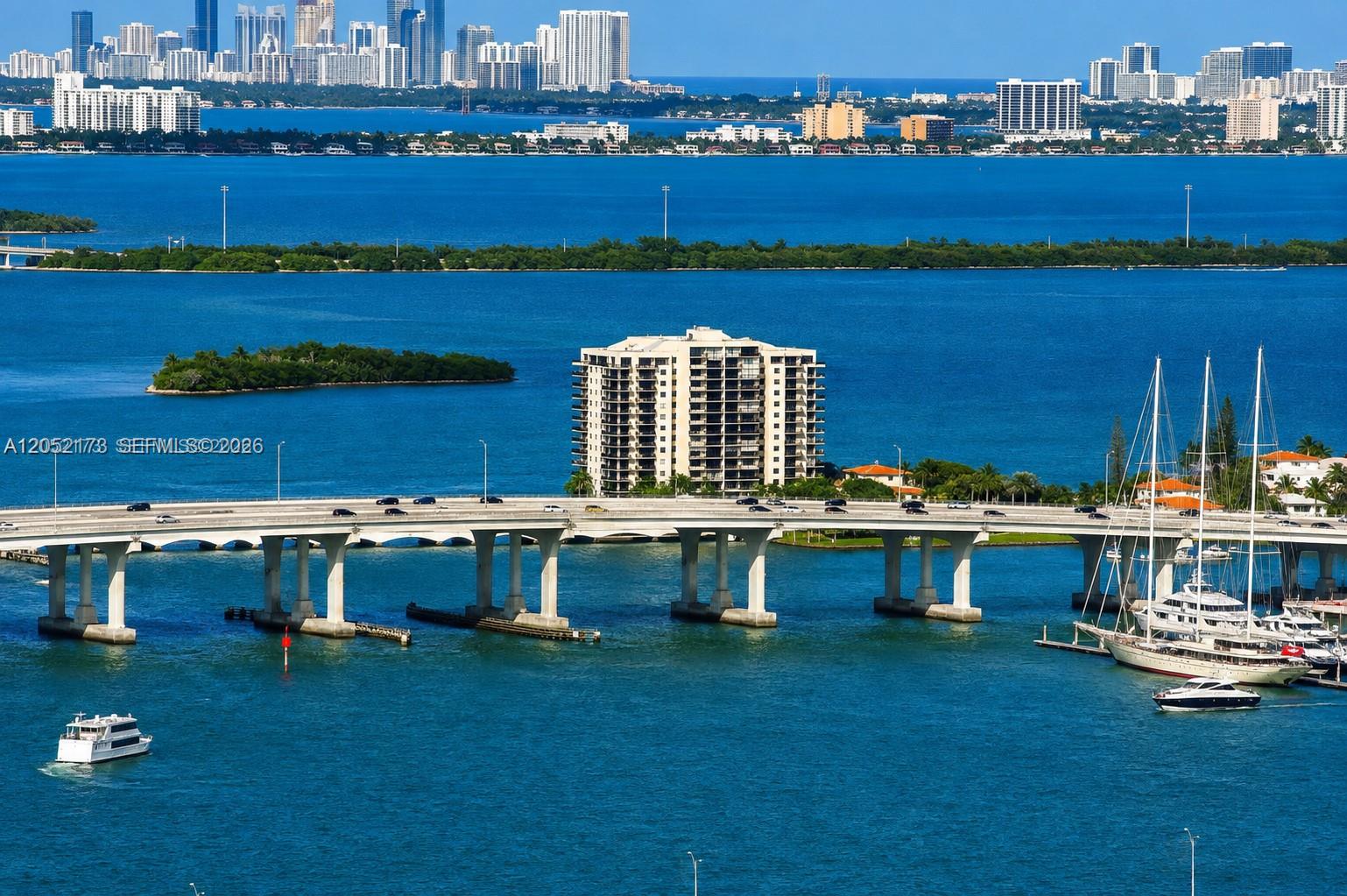 300 S Biscayne Blvd # 3511, Miami FL 33131
