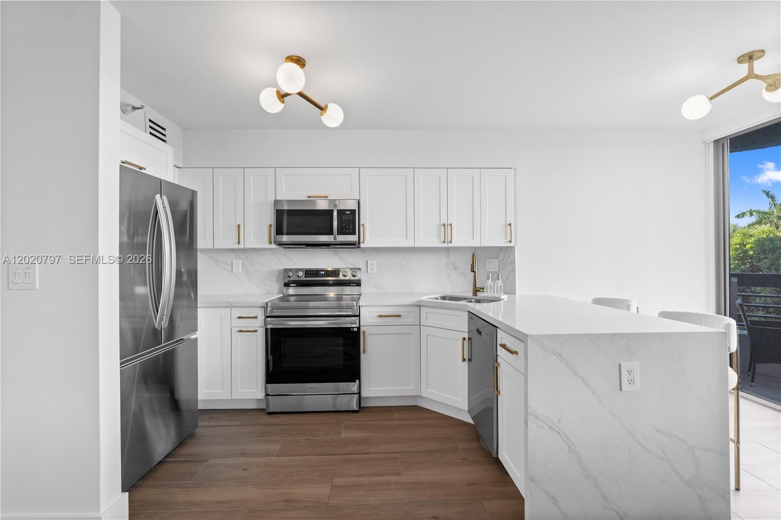19101 NE 36th Ct # 402 — Photo 4
