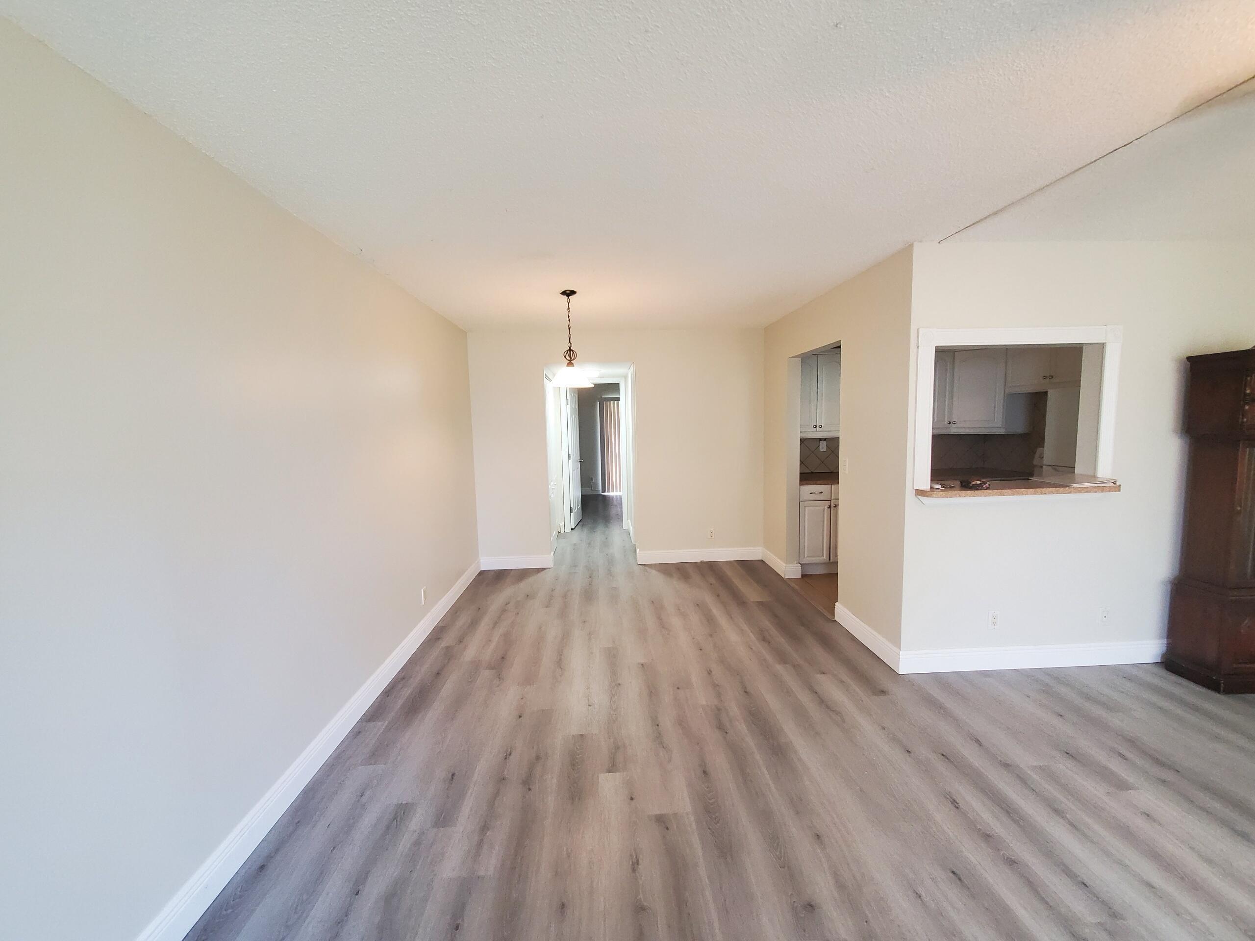 90 ANDOVER D — Photo 4