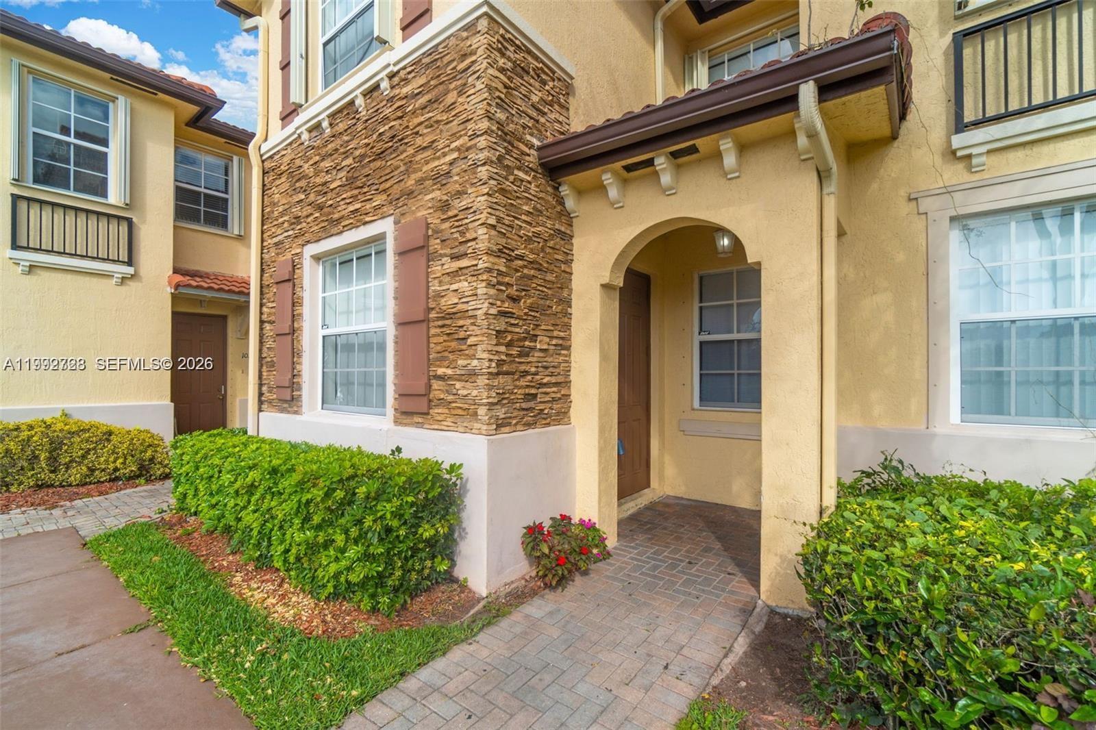 1720 NE 33rd Ave # 5, Homestead FL 33033