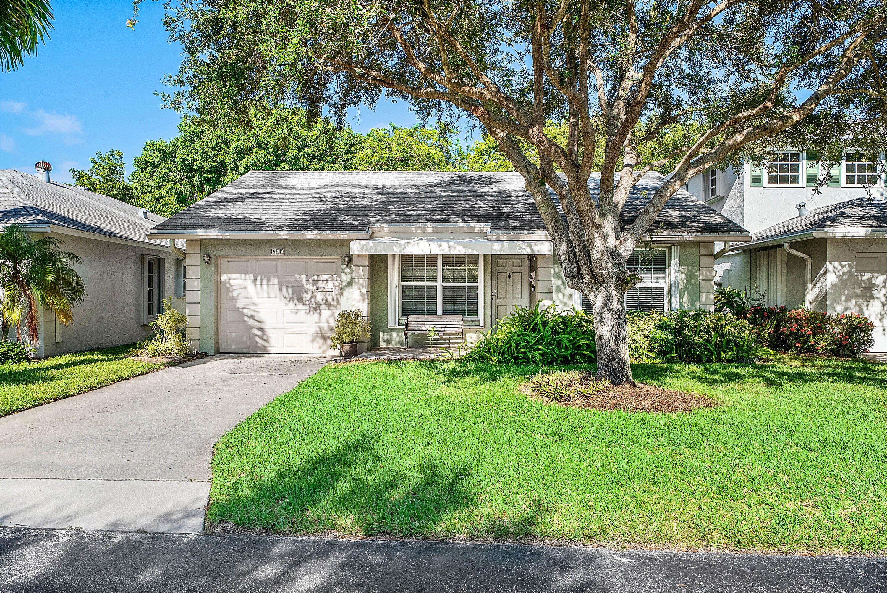 241 DEL RIO Boulevard, Boca Raton FL 33432