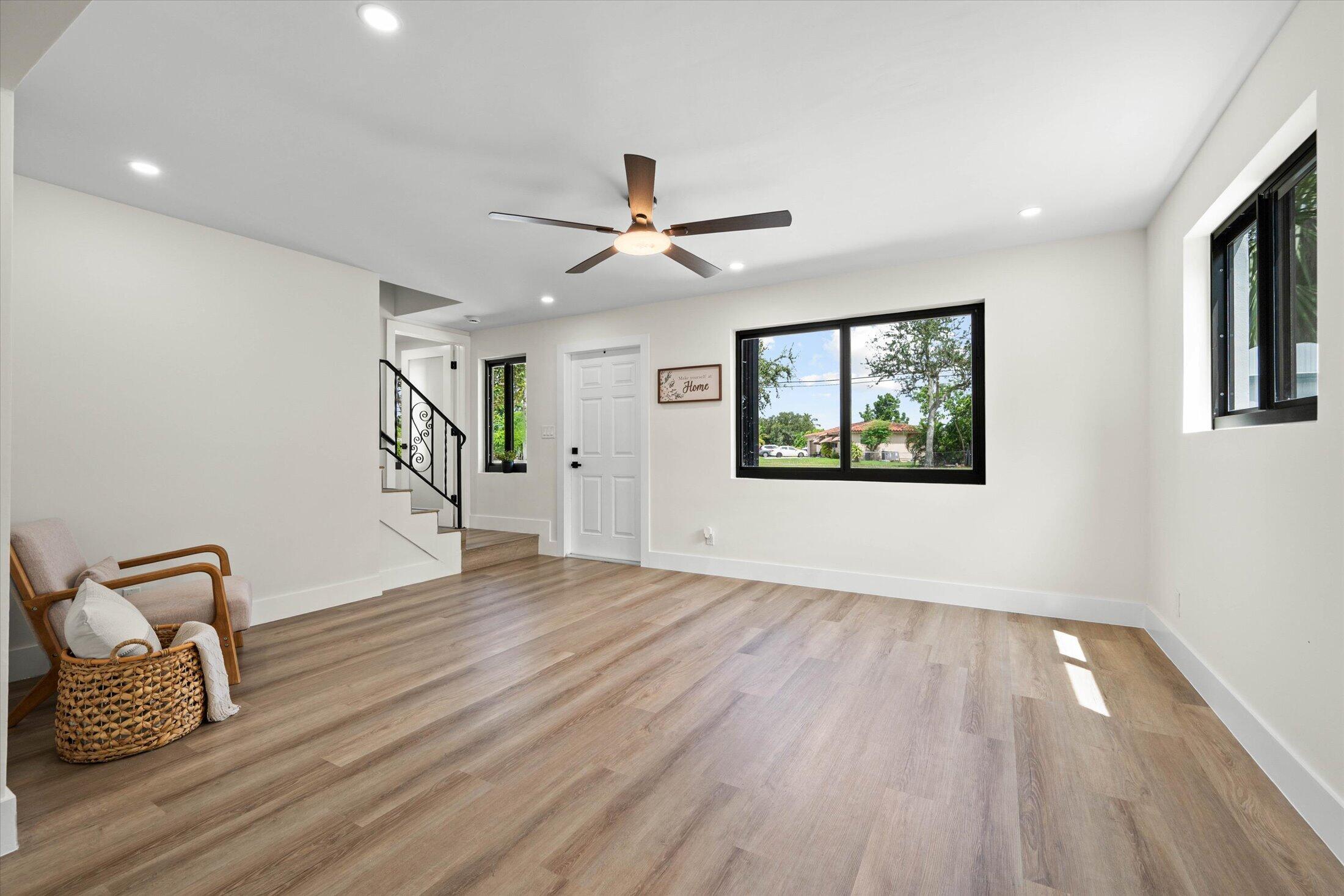 5834 Forest Hill Boulevard — Photo 5