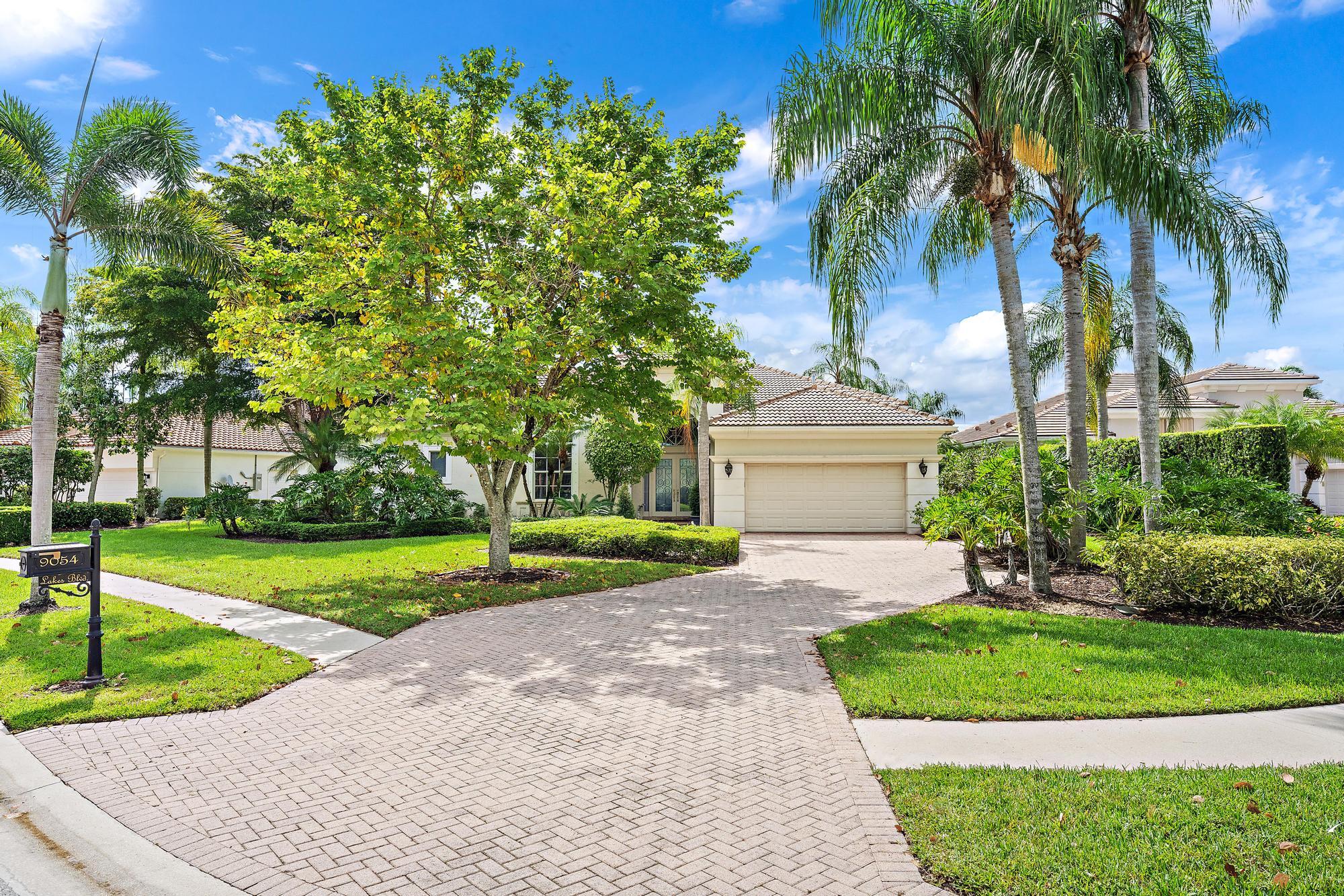 9054 Lakes Boulevard — Photo 4