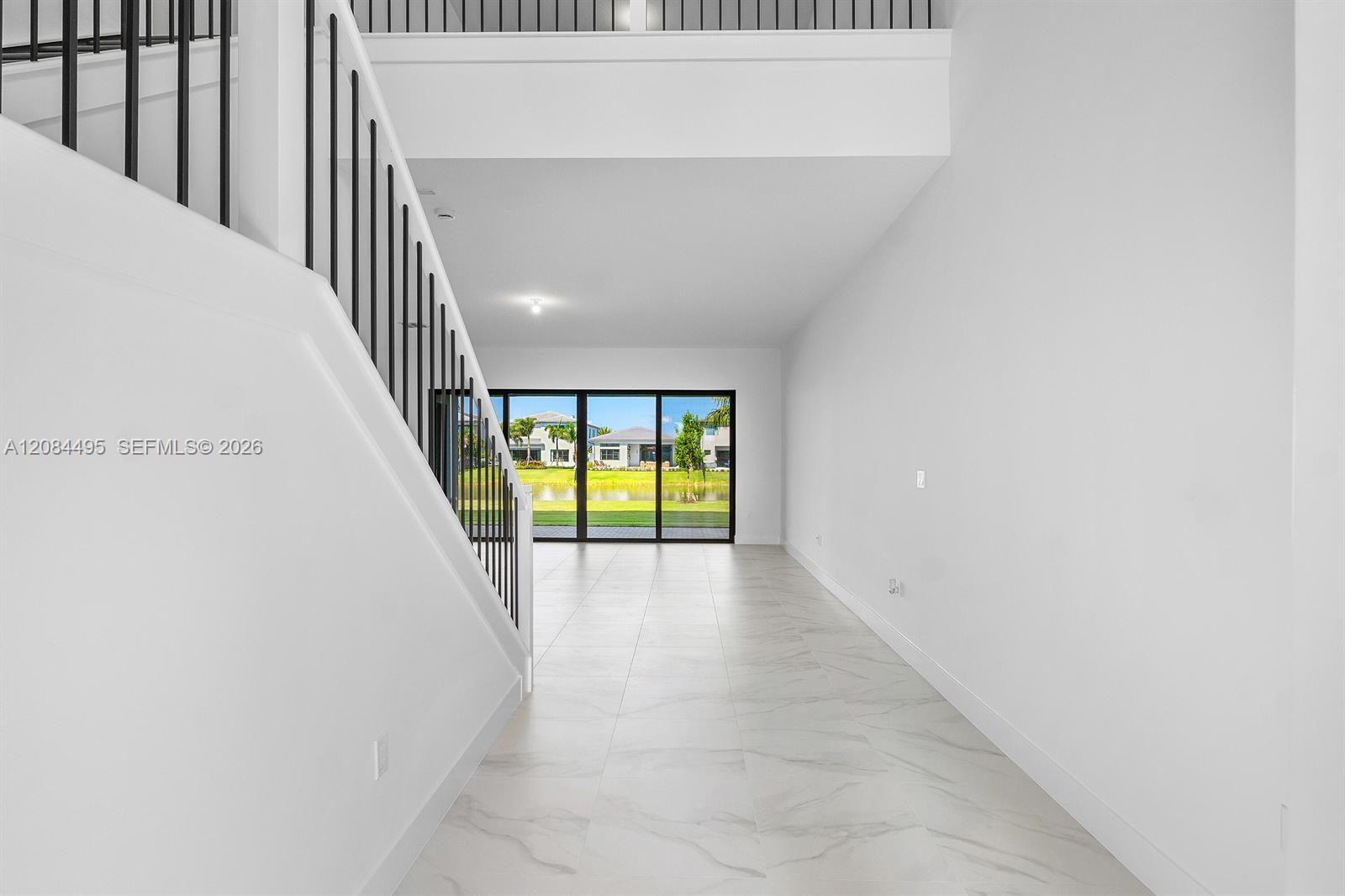 20415 Southernwood Ave — Photo 5