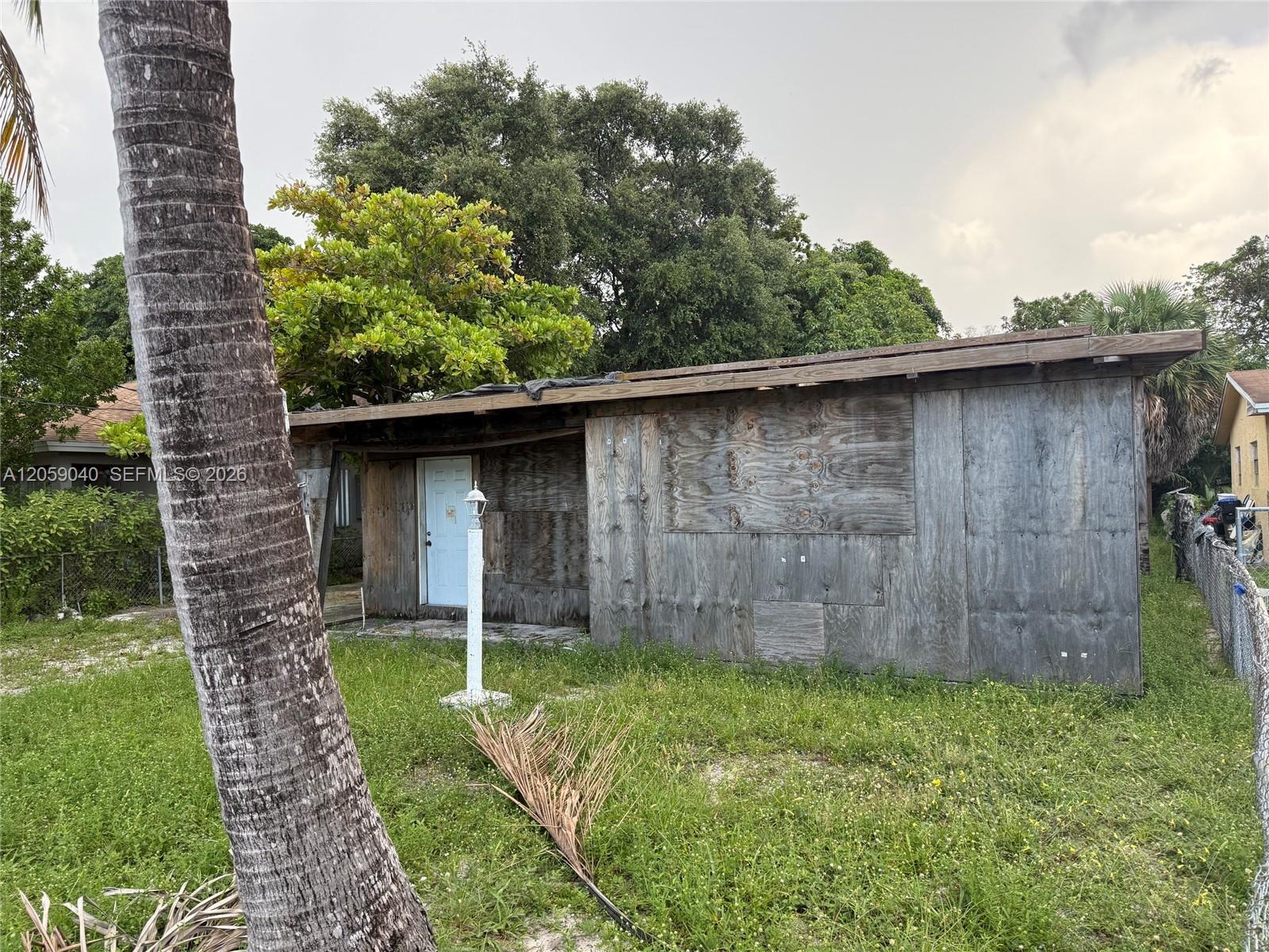 809 NW 108th St — Photo 3