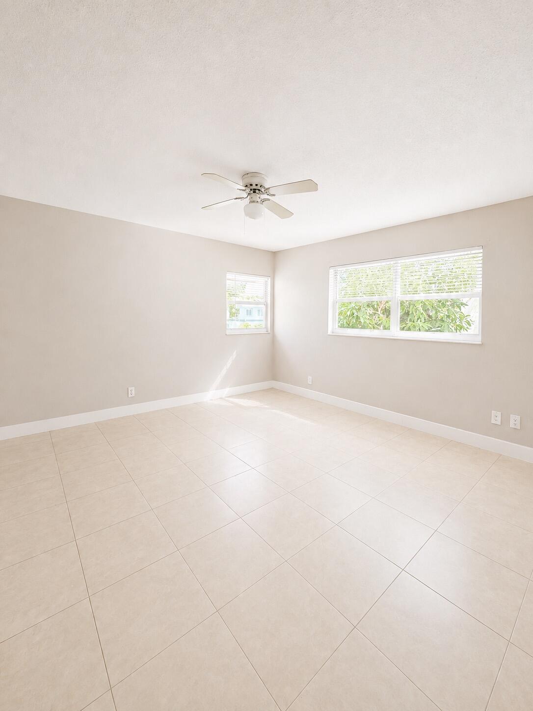 7920 SW 7TH Place — Photo 5