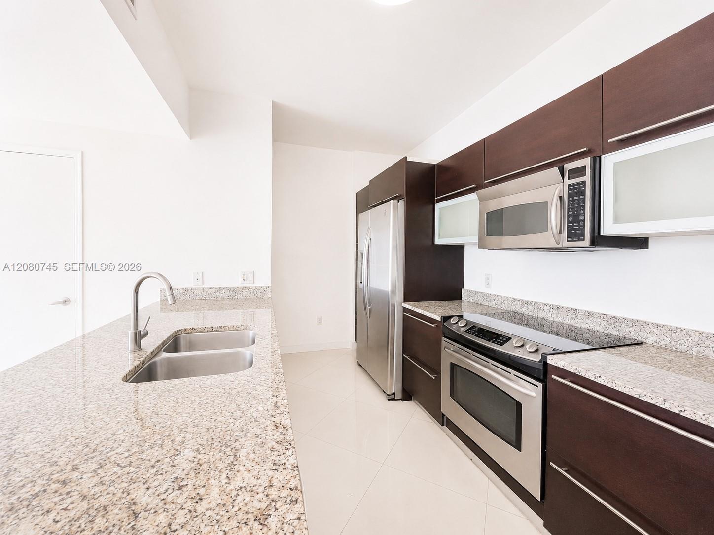 951 Brickell Ave # 2407 — Photo 4