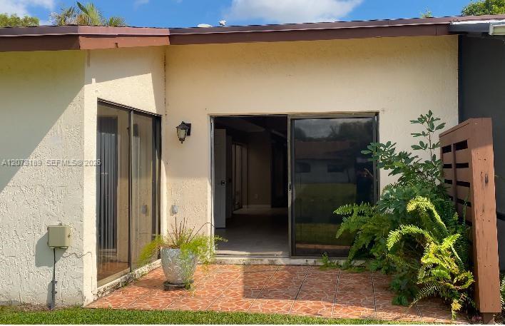 803 SW 119th Way # 803 — Photo 3