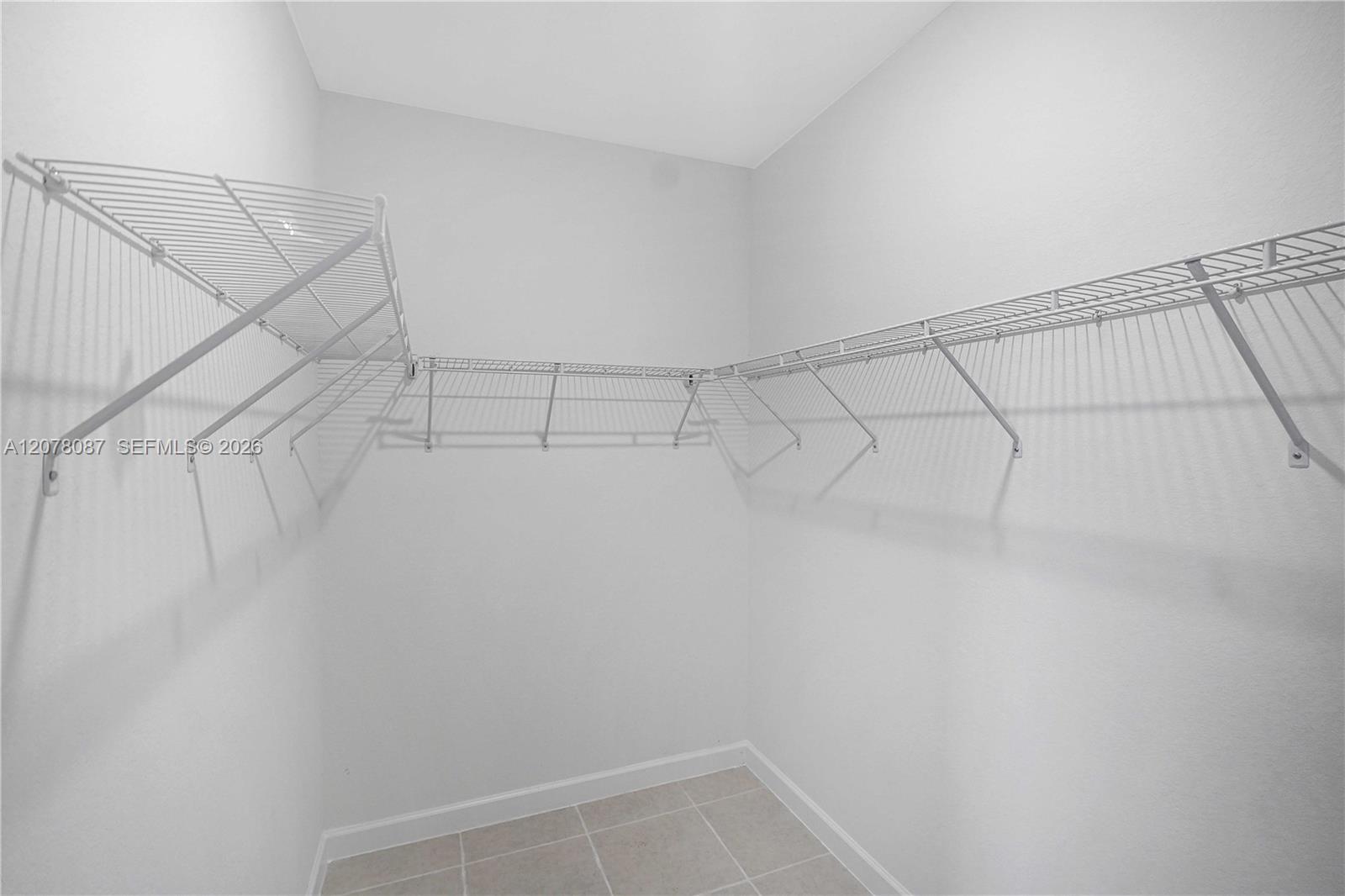 18672 SW 136TH CT — Photo 4