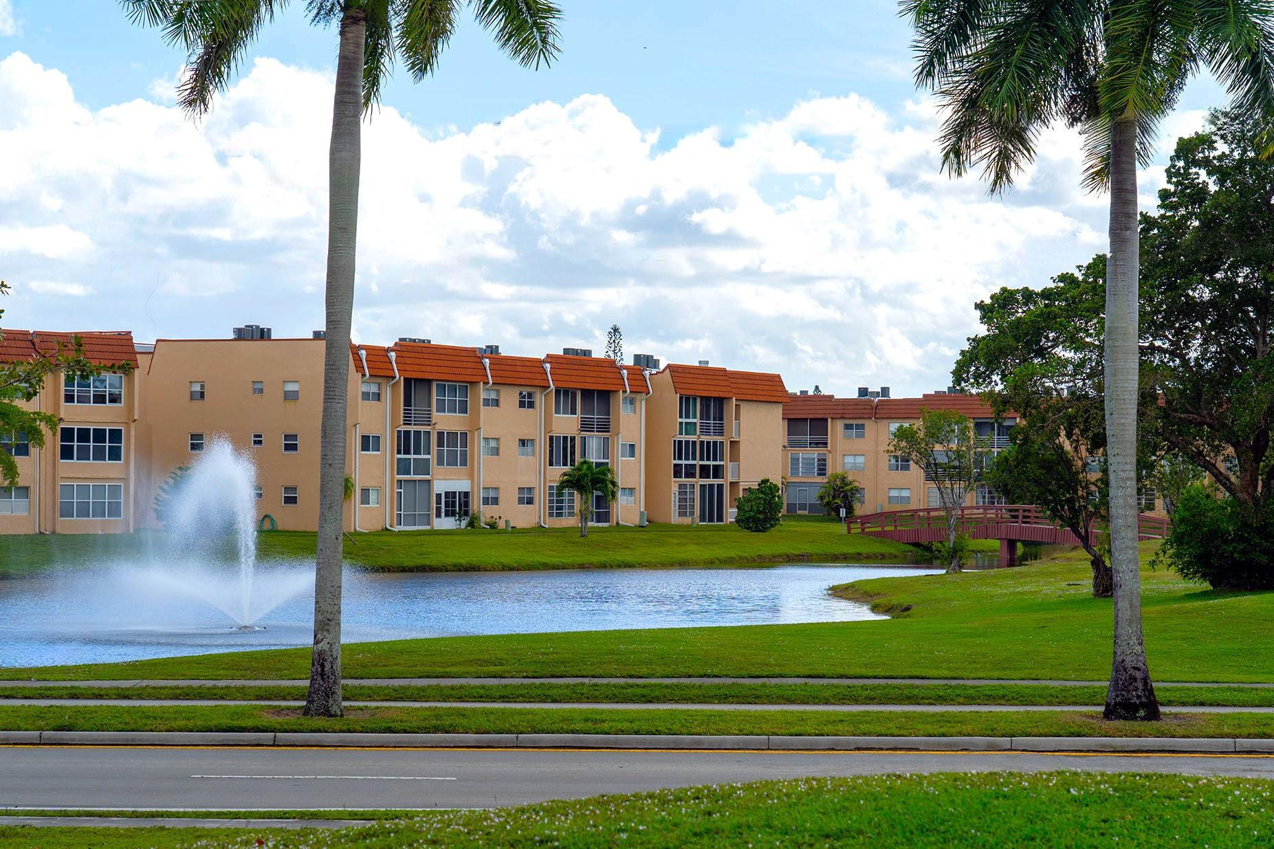 9061 Sunrise Lakes Boulevard # 109, Sunrise FL 33322