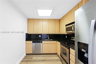 2500 Parkview Dr # 1216 — Photo 3