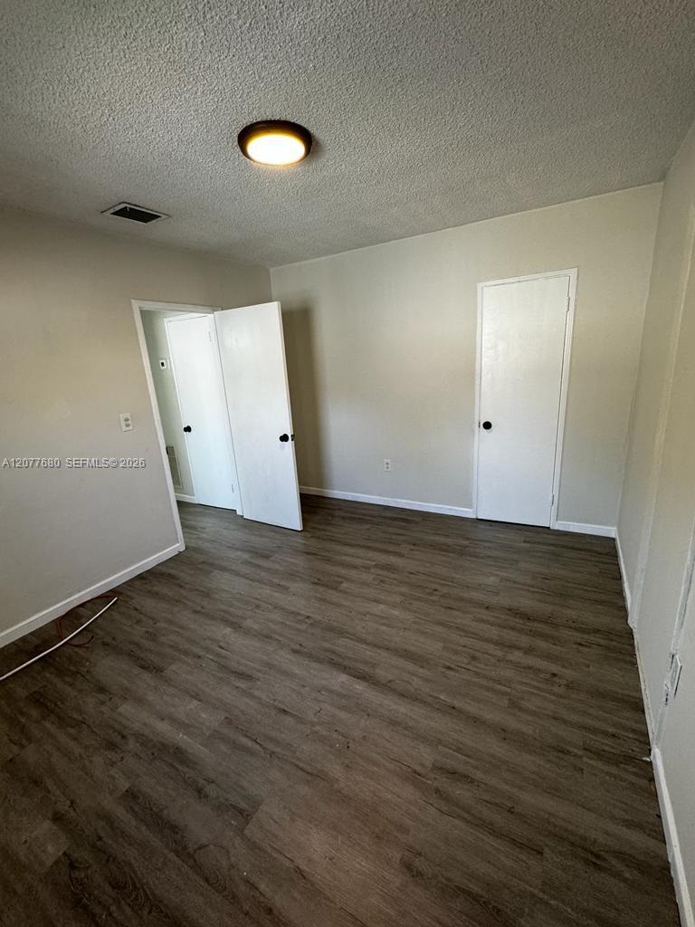 2734 SW 30th Ct # 1 — Photo 2