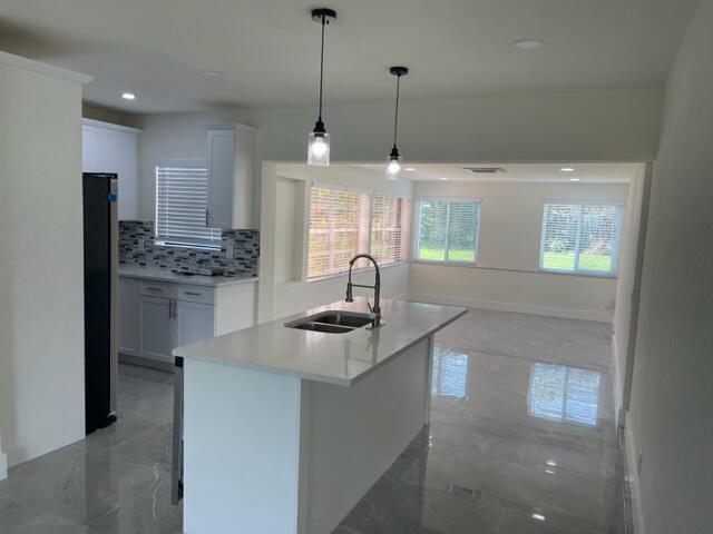 1038 MACY Street — Photo 3