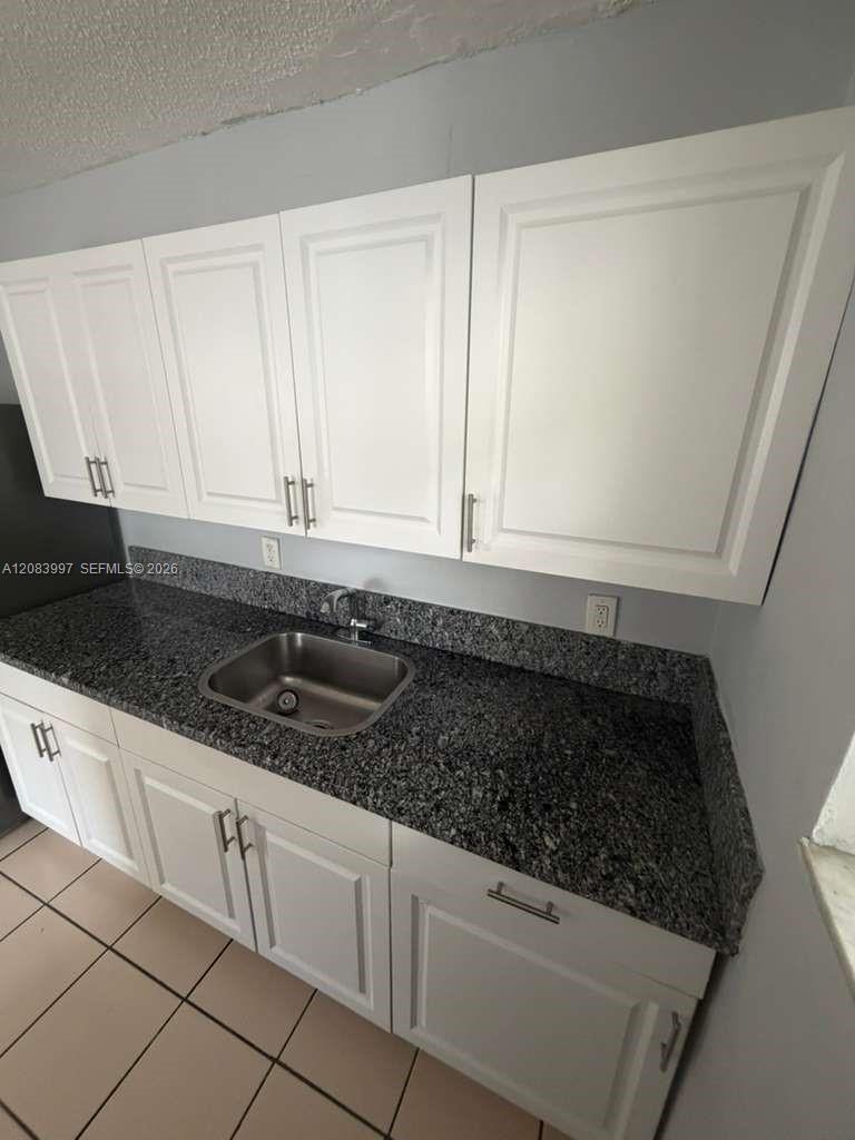 1330 NE 127th St # 5 — Photo 2