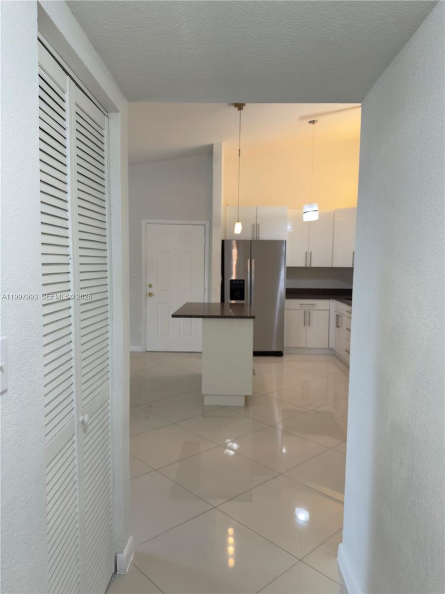 907 NE 199th St # 204 — Photo 3