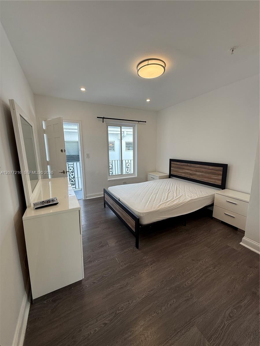 1538 Jefferson Ave # 6 — Photo 5