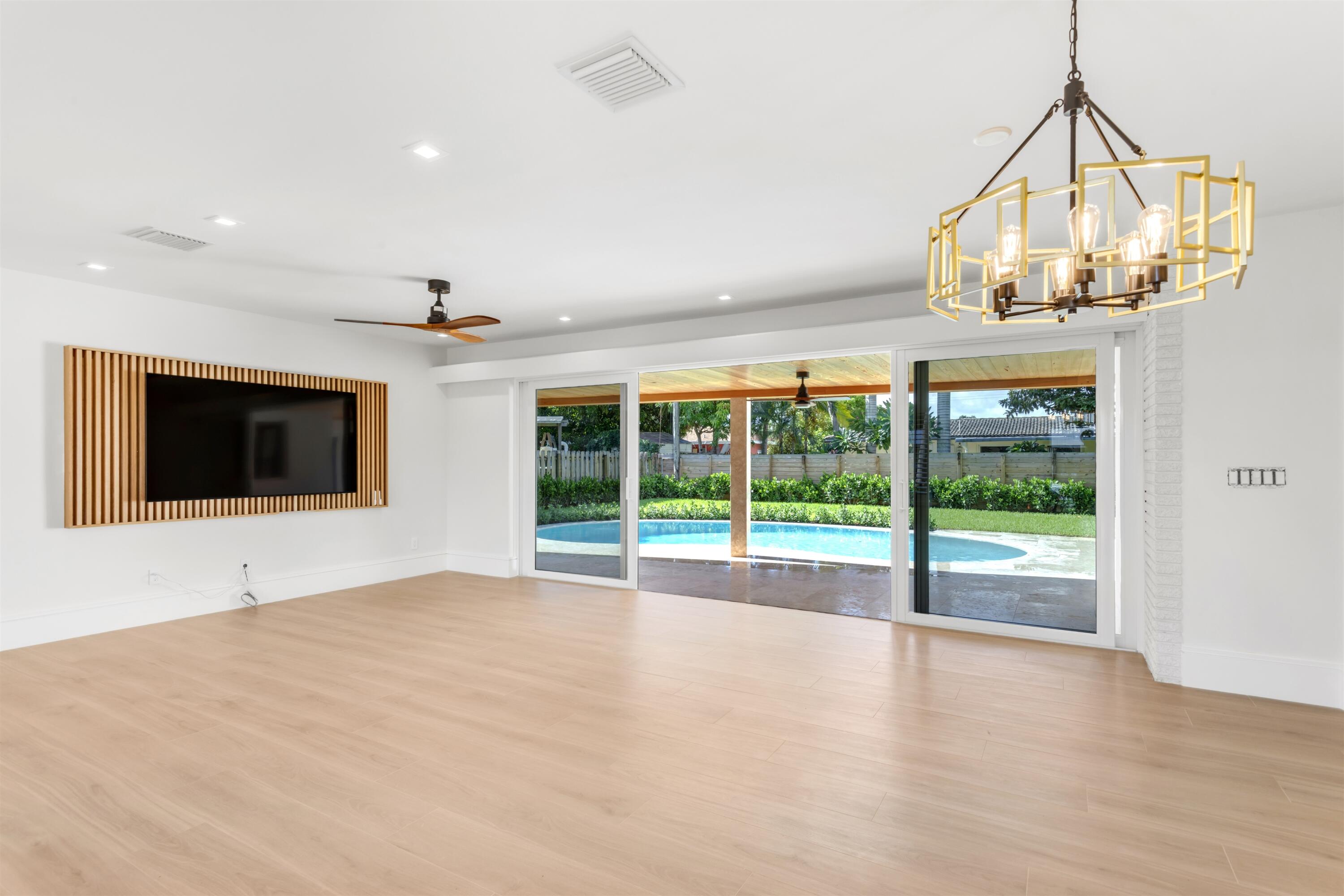1278 SW 5TH Street — Photo 5