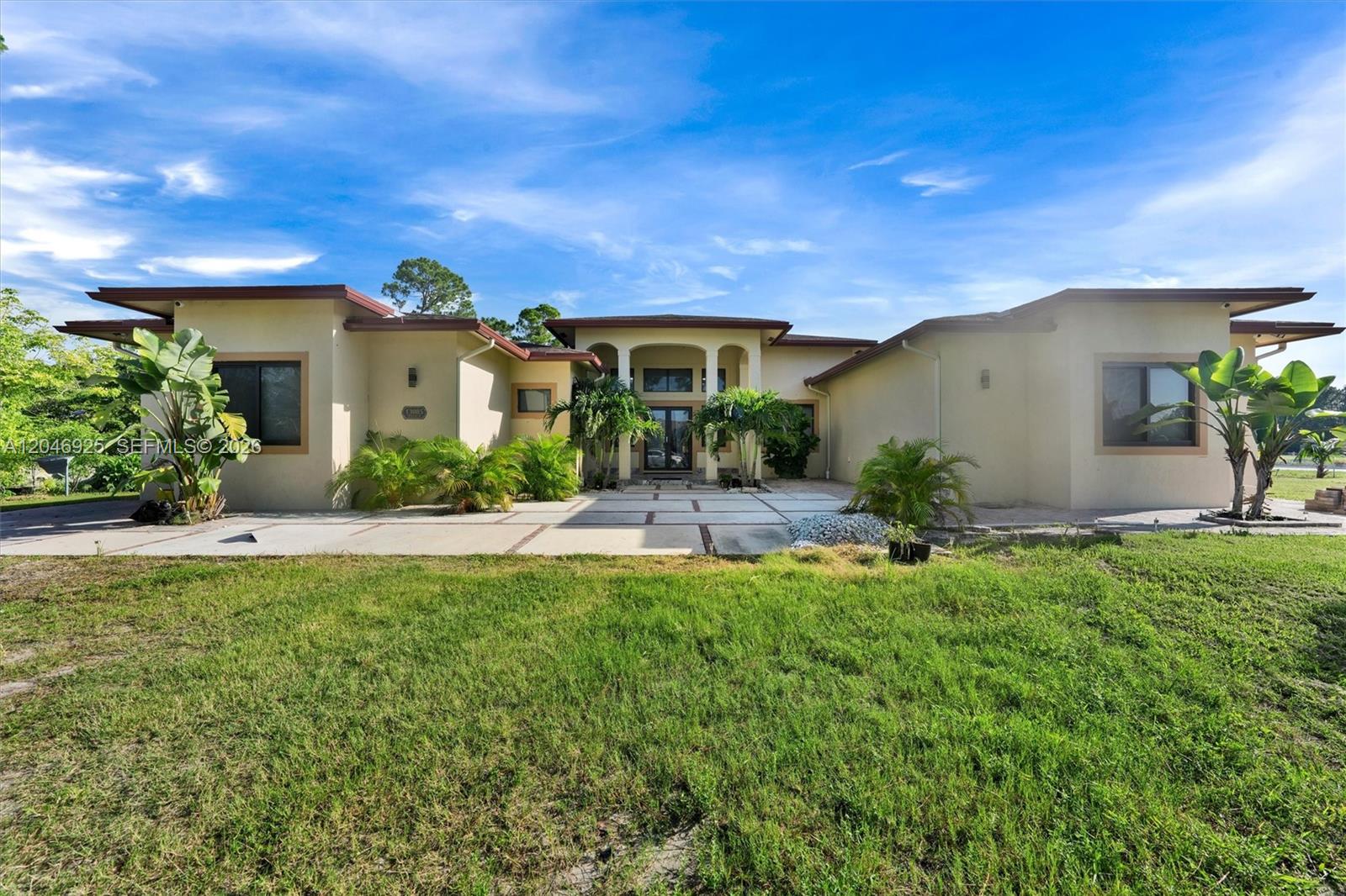 13085 N 78th Pl N, Loxahatchee FL 33412